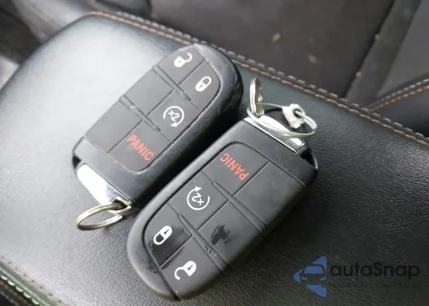 2020 Jeep Compass Latitude 4X4 from USA, damaged, VIN 3C4NJDBB3LT156694